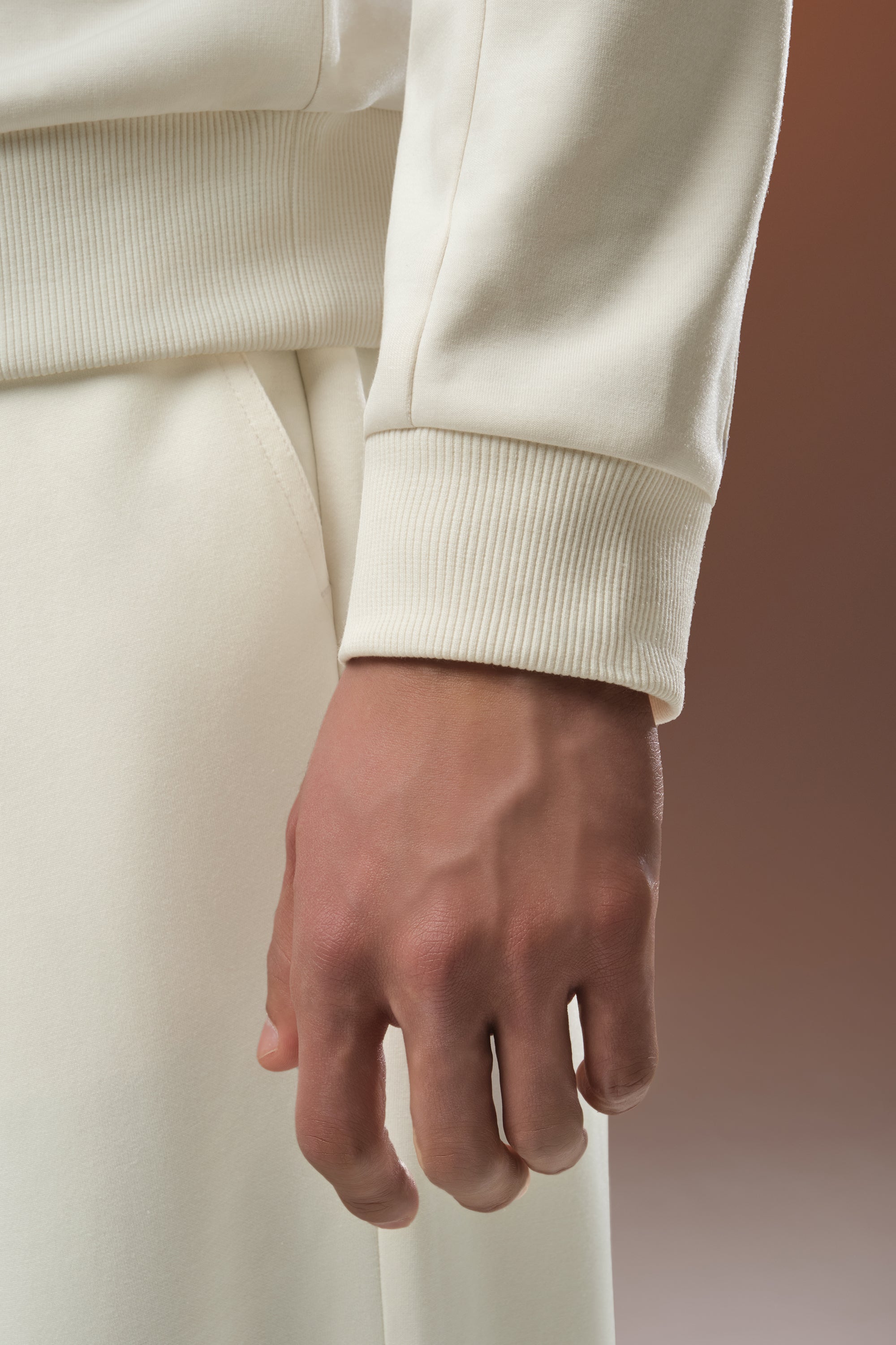 #color_light beige
