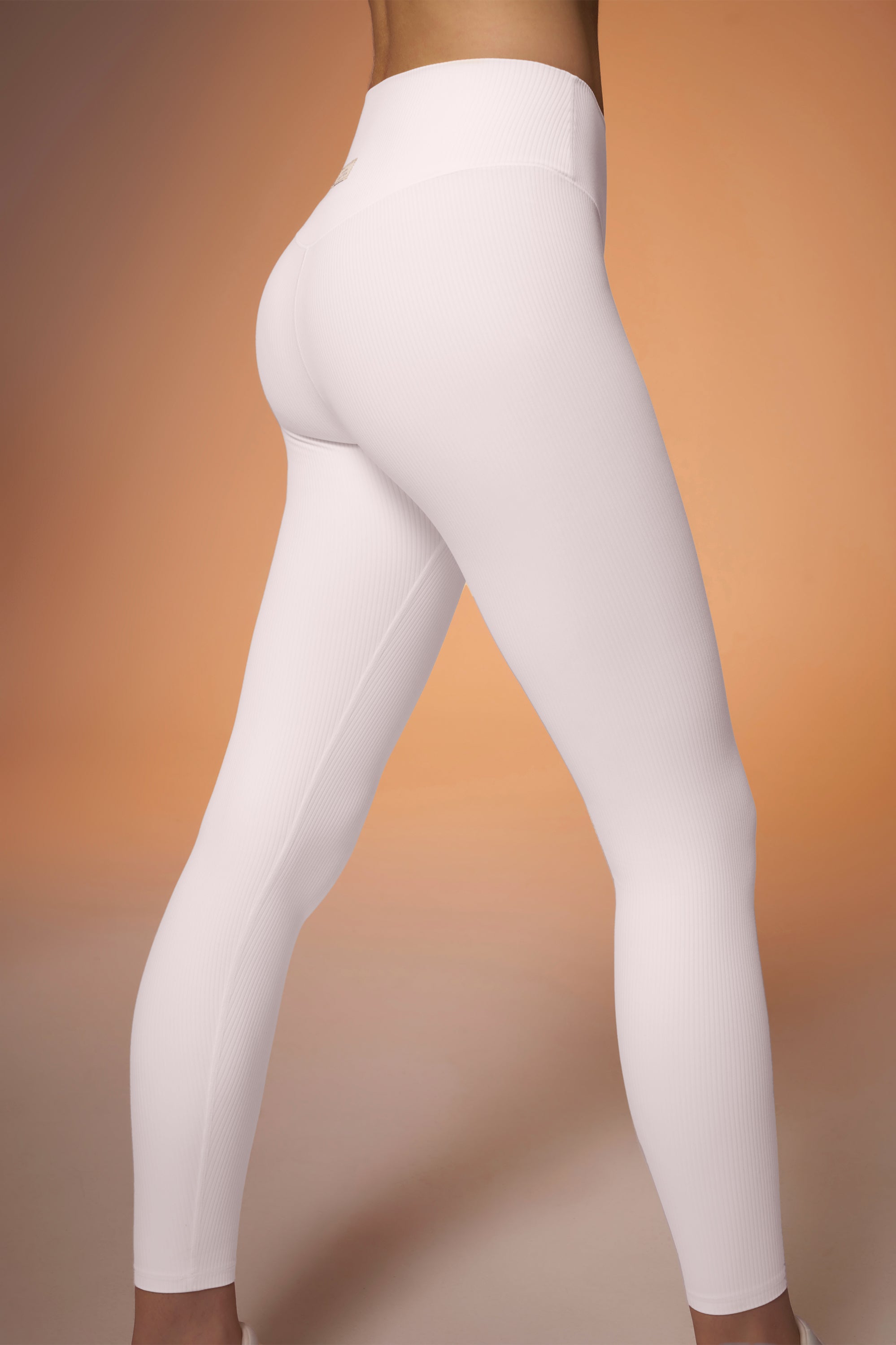 #color_white