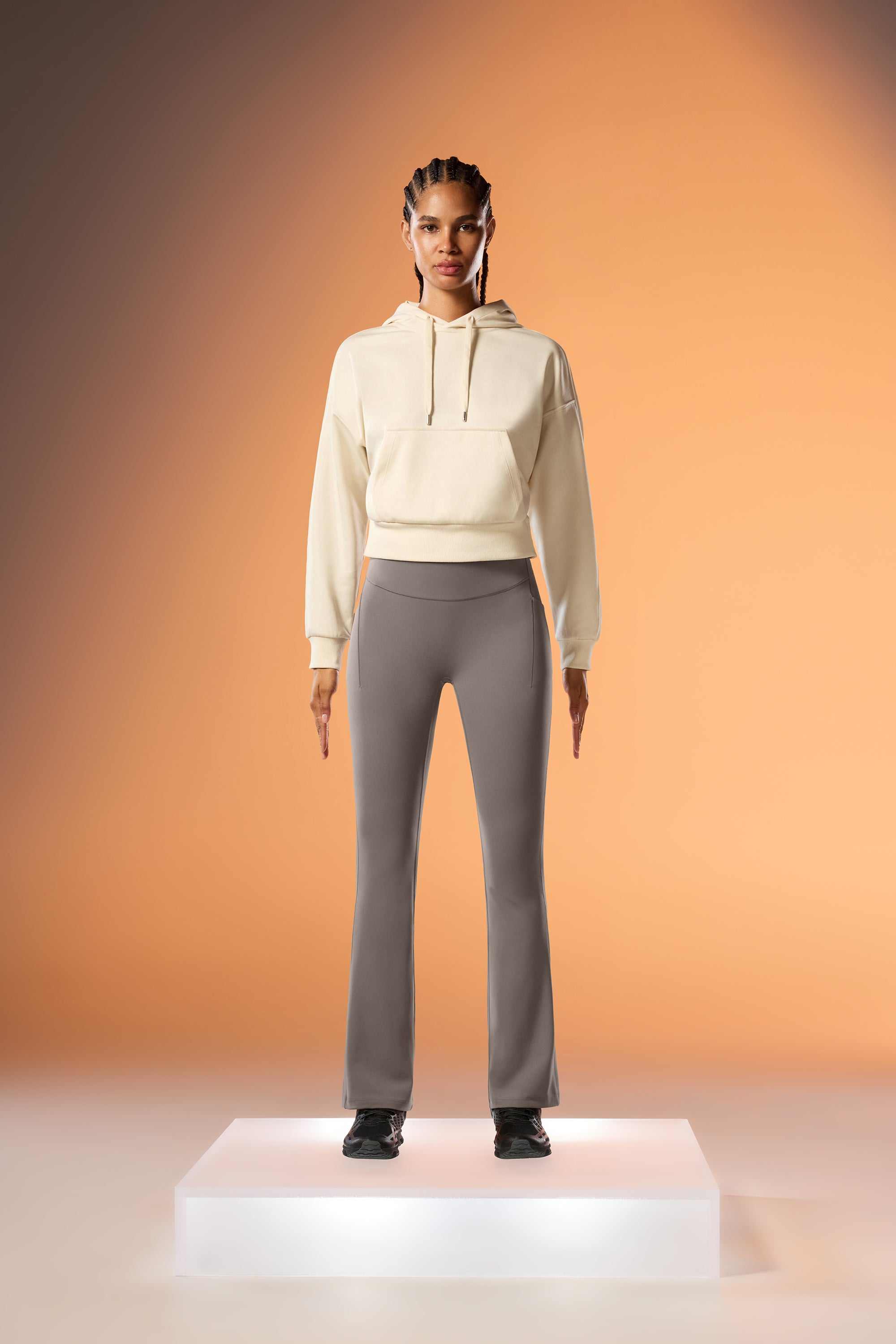 #color_grayish brown