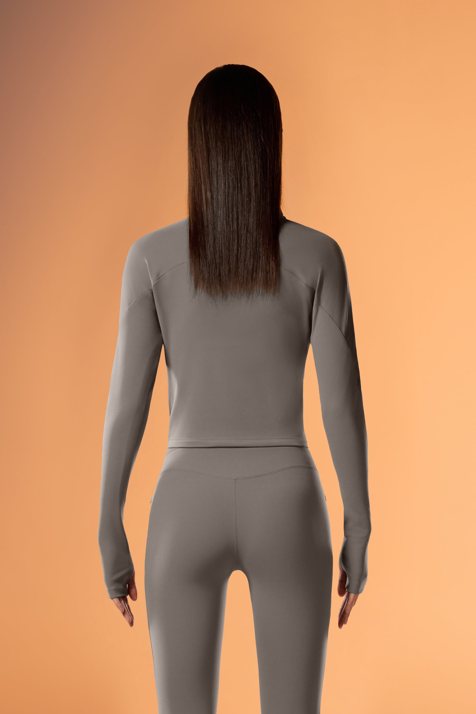 #color_grayish brown