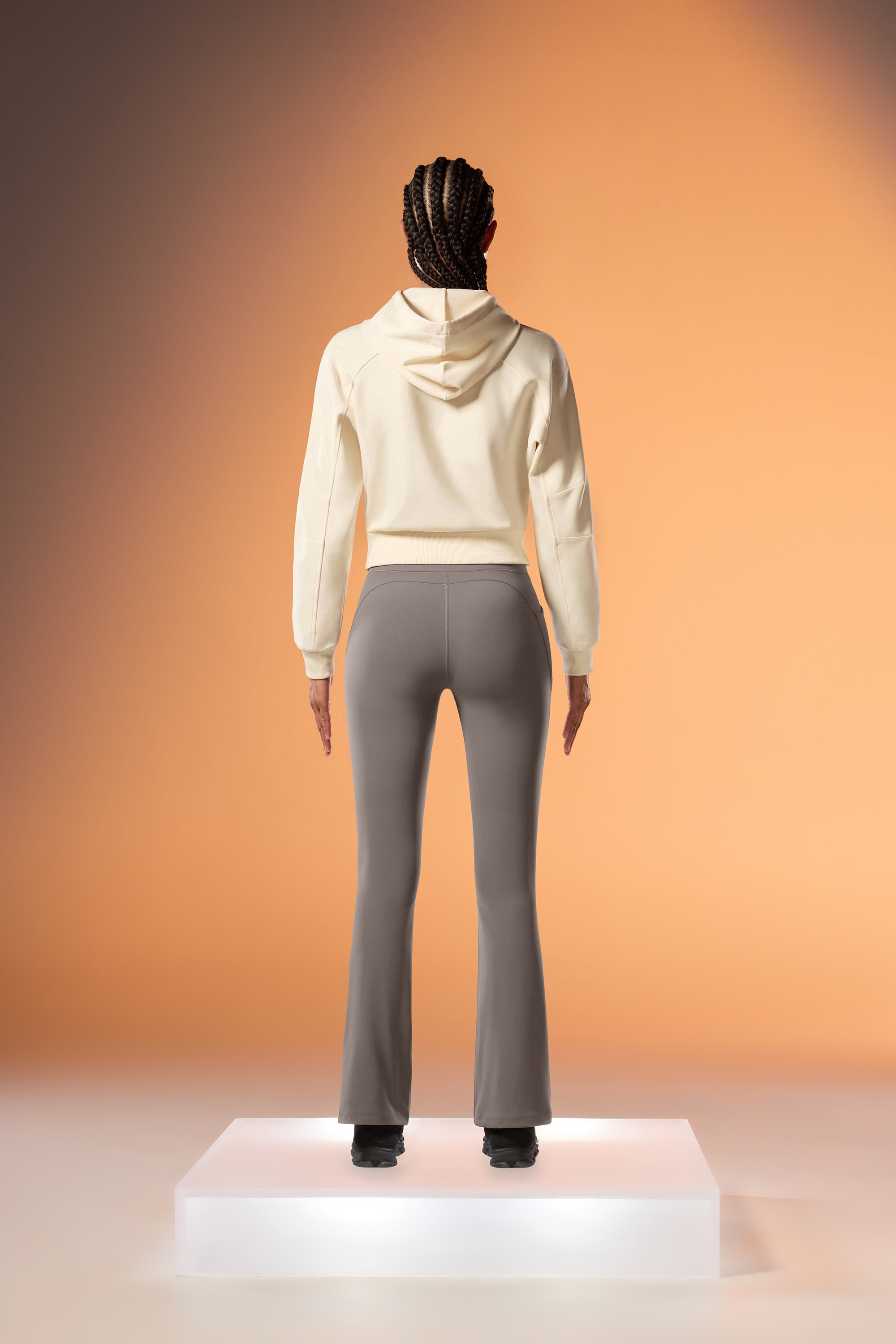 #color_grayish brown