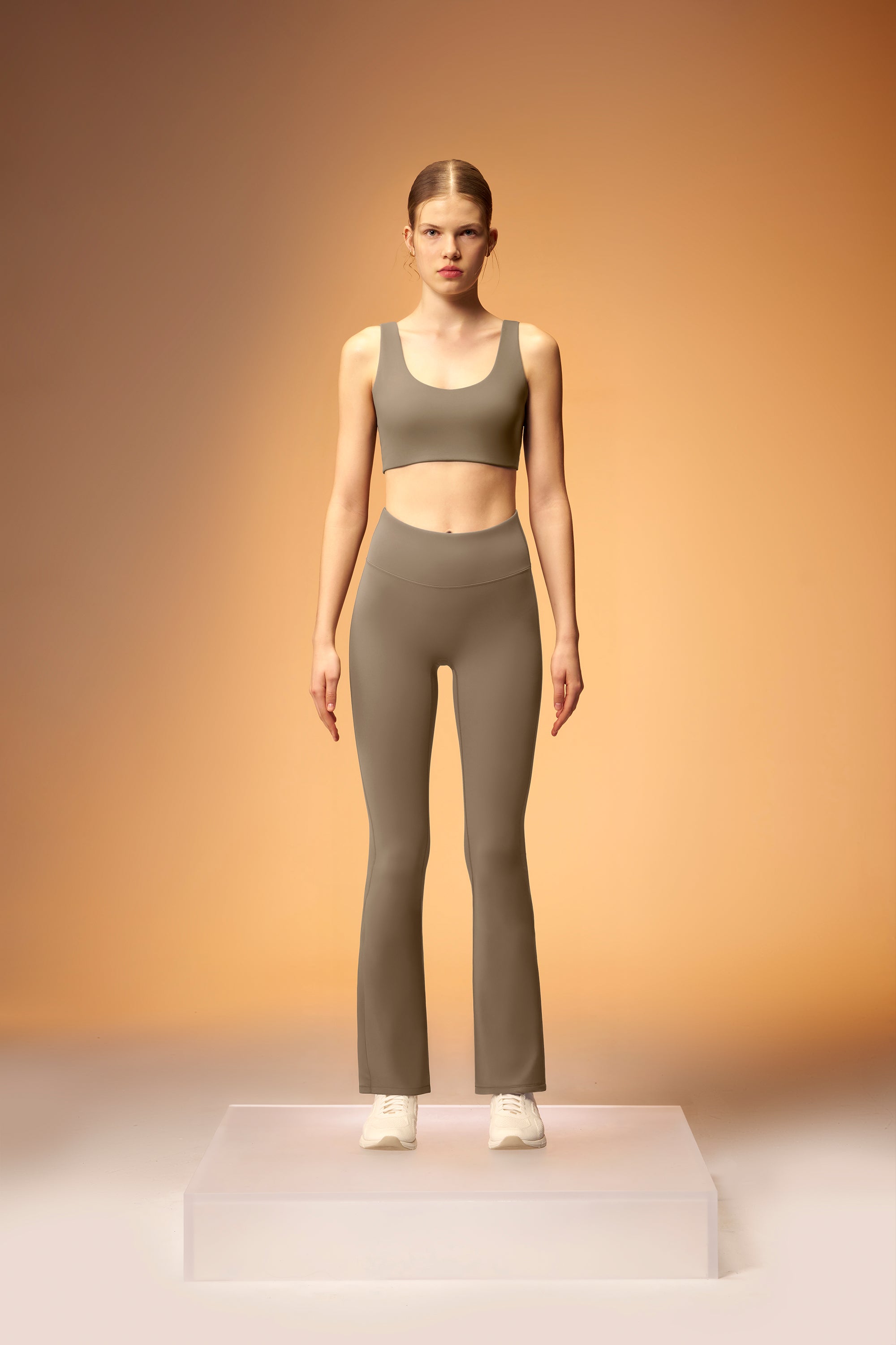 ButterFlow™ Flare Legging - Sandalwood Brown