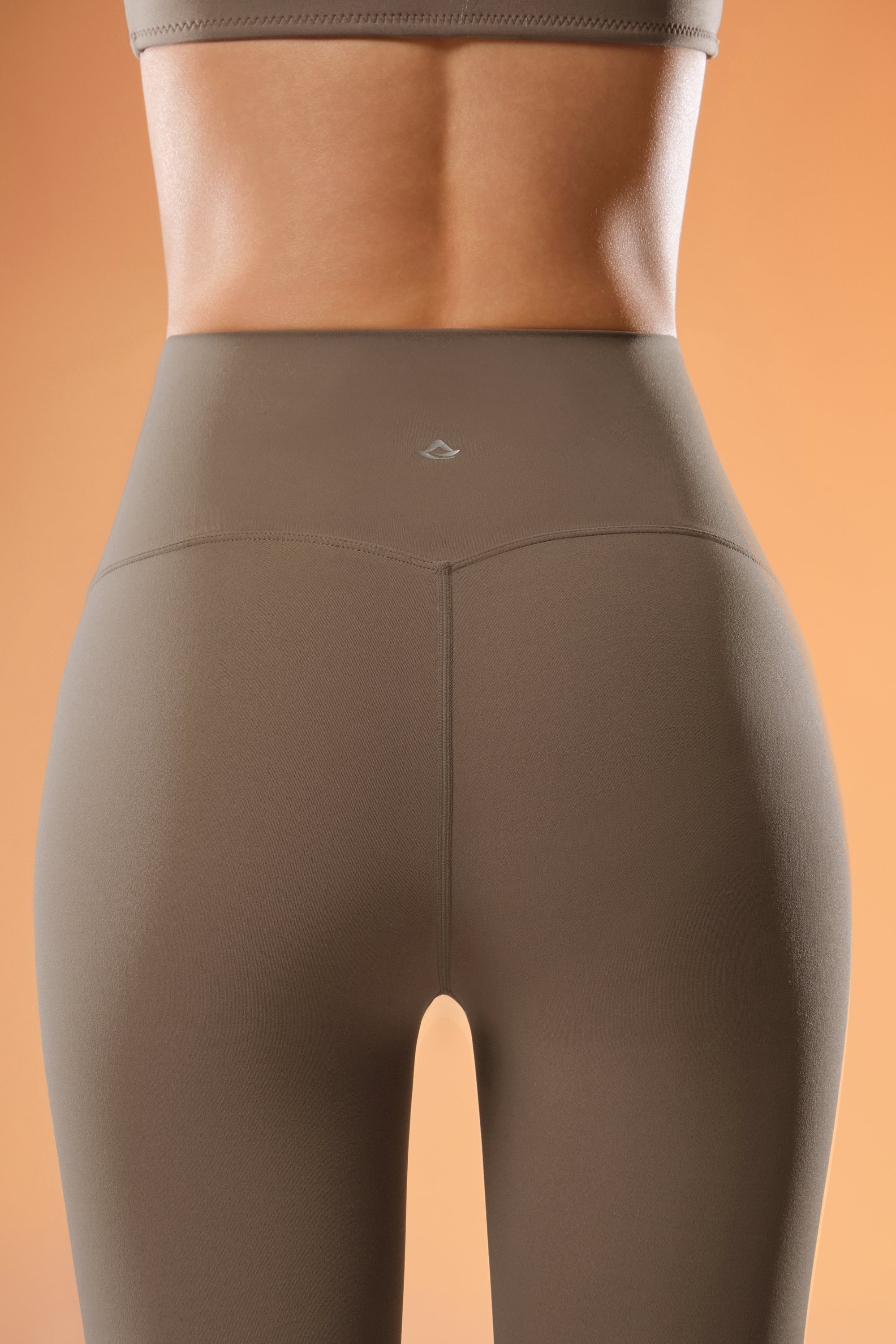 #color_sandalwood brown