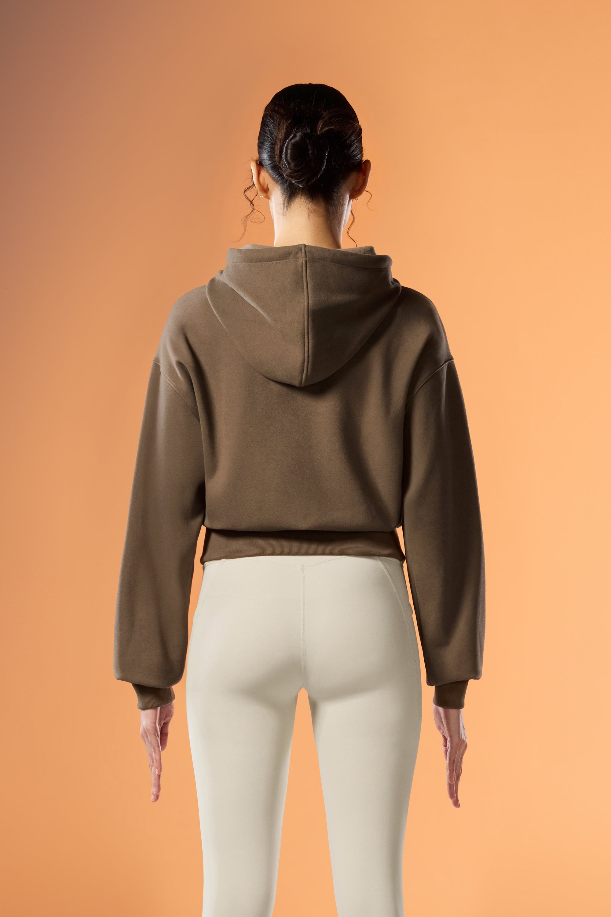 #color_sandalwood brown