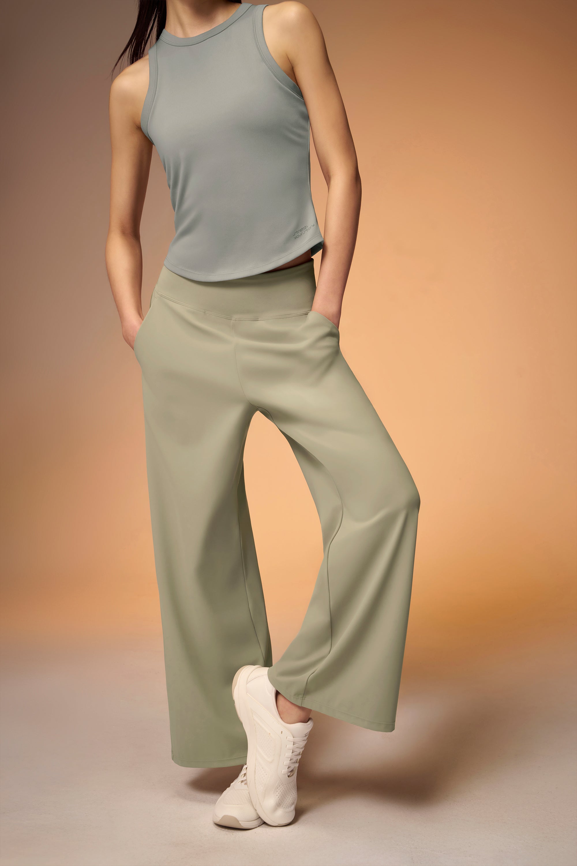 #color_warm beige