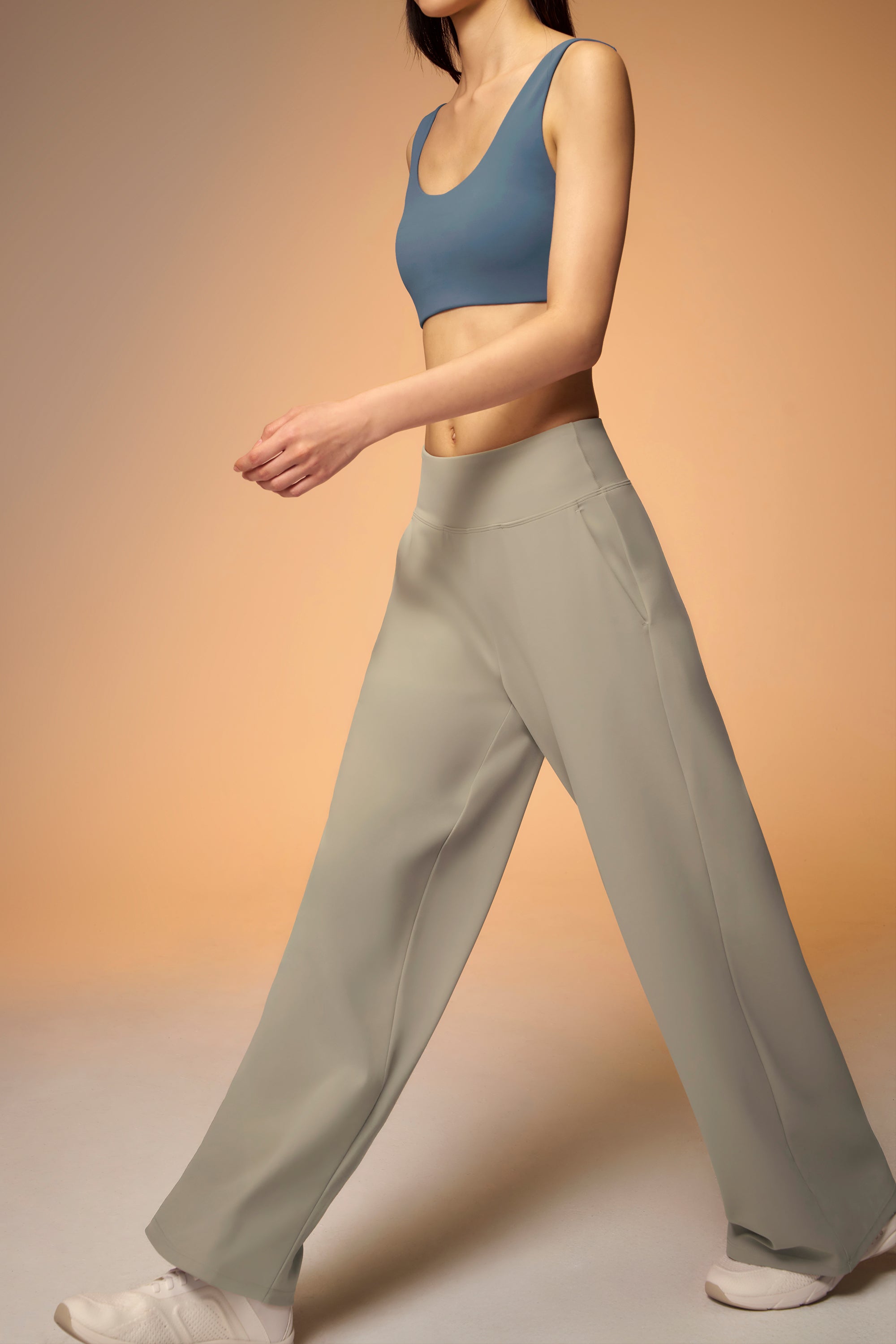 #color_warm beige