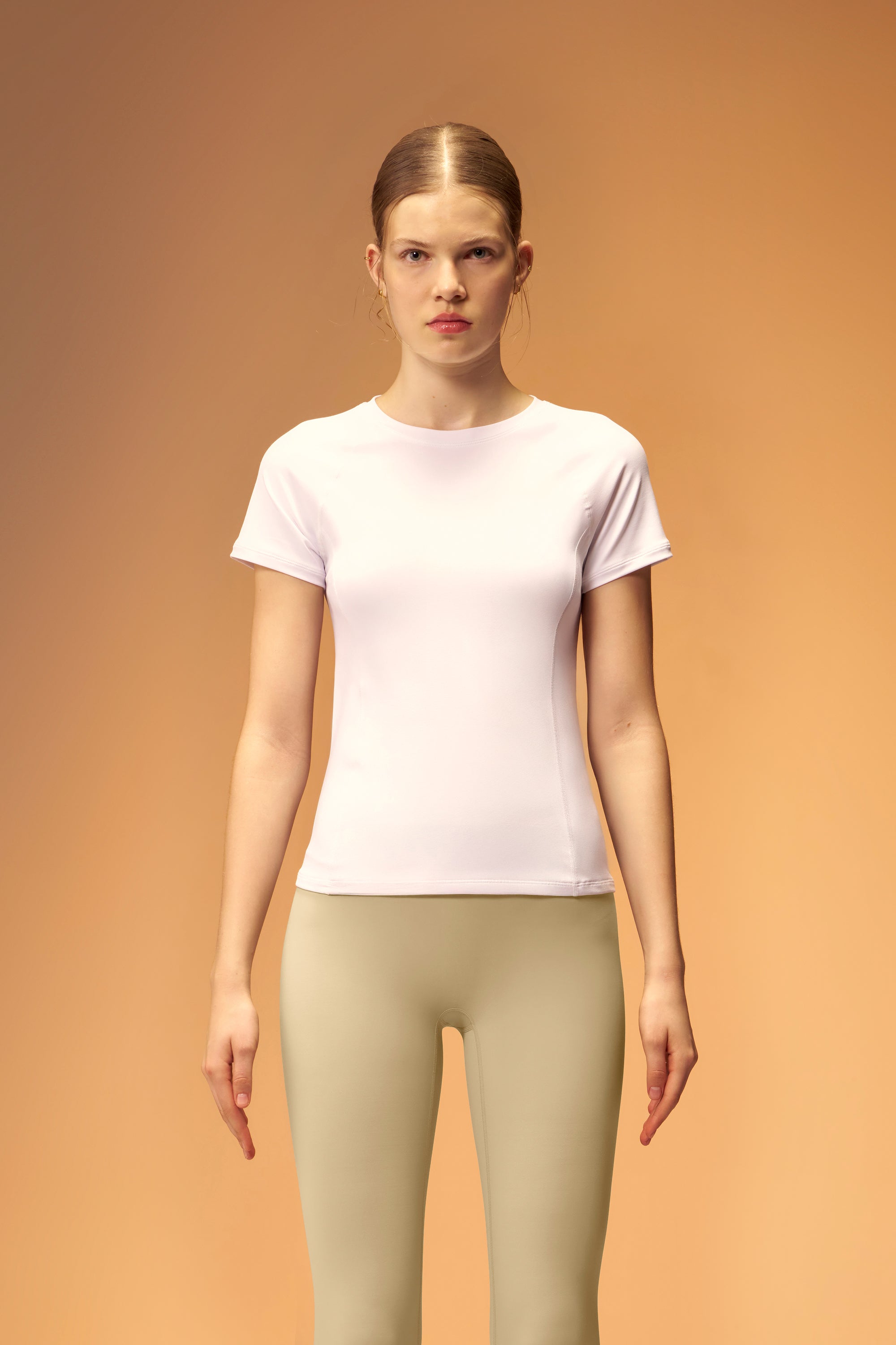 #color_white / solid