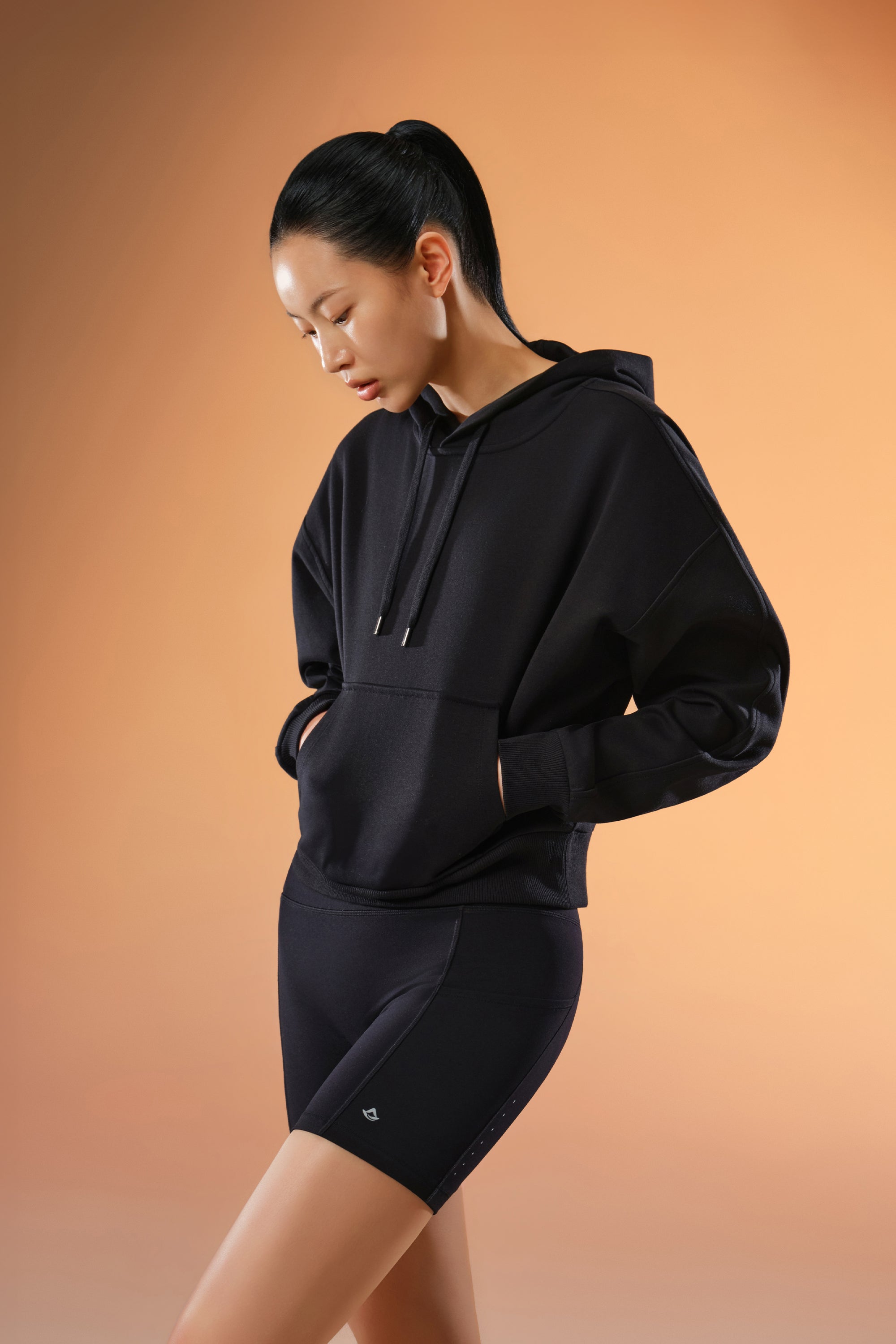 Easy Soft Oversized-Fit Cropped Hoodie | Shirts | STRETCH YOUR STORY