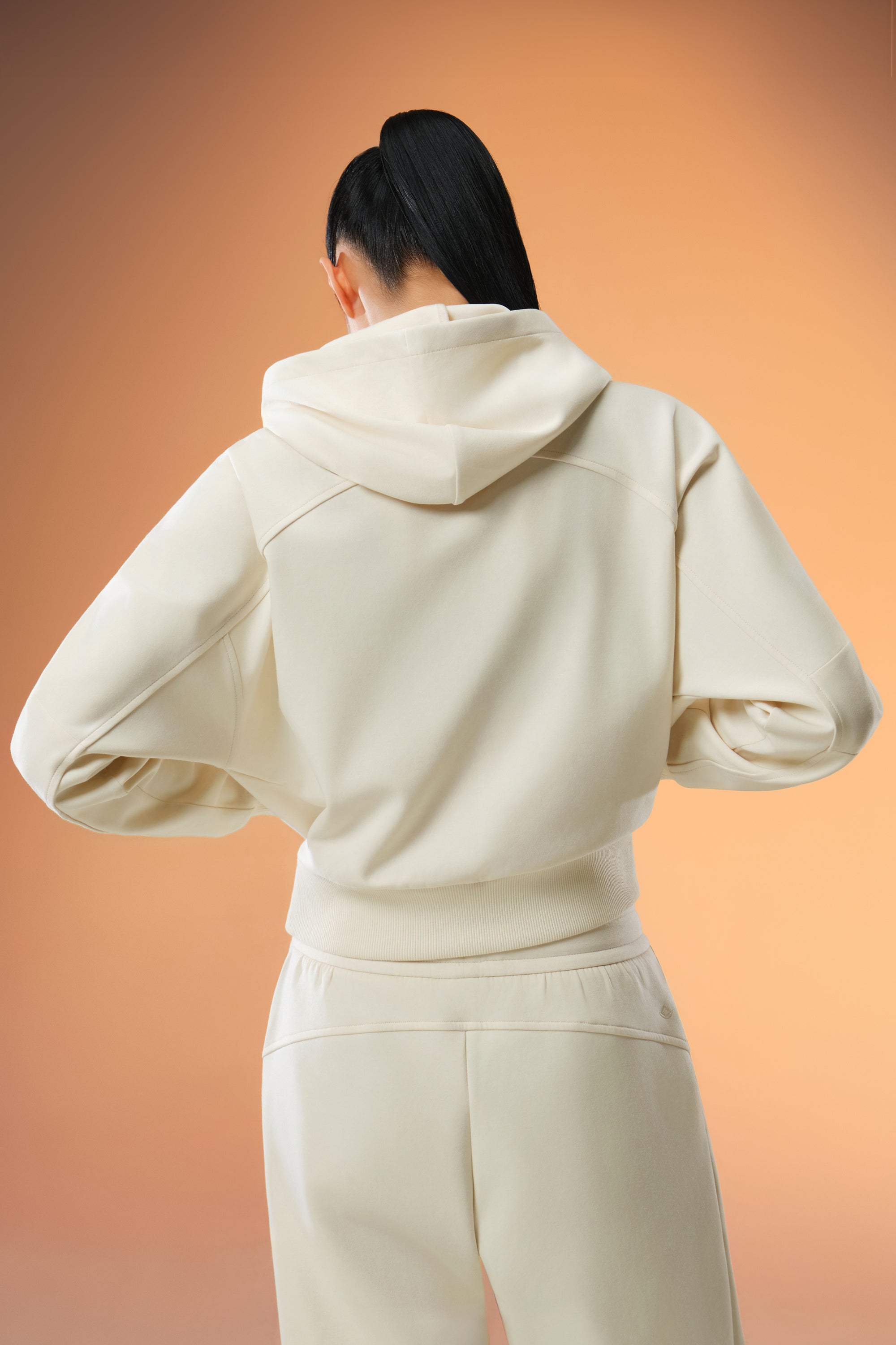 #color_light beige