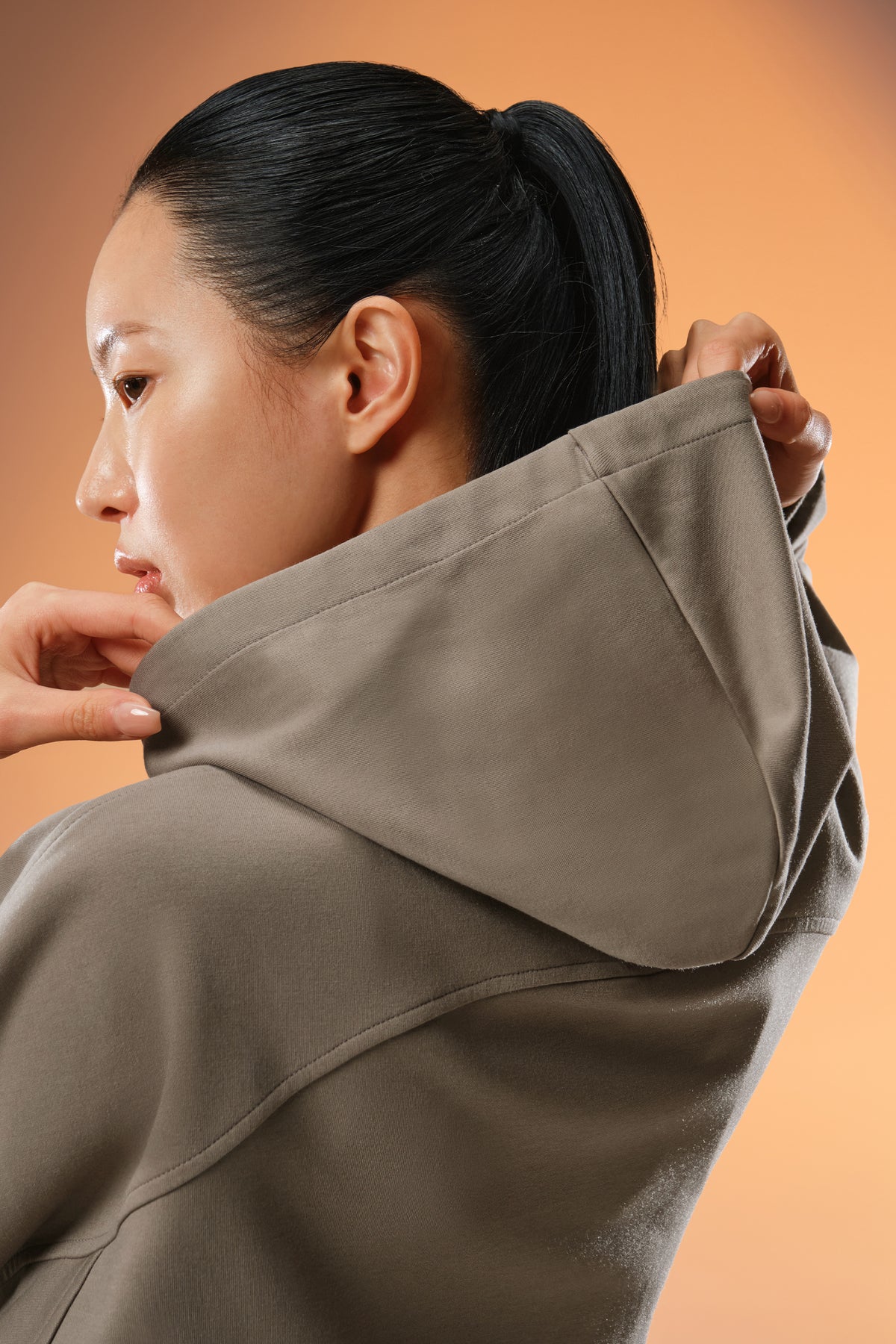 Easy Soft Oversized-Fit Cropped Hoodie - Fog Brown