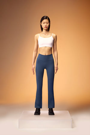 ButterFlow™ Flare Legging 29