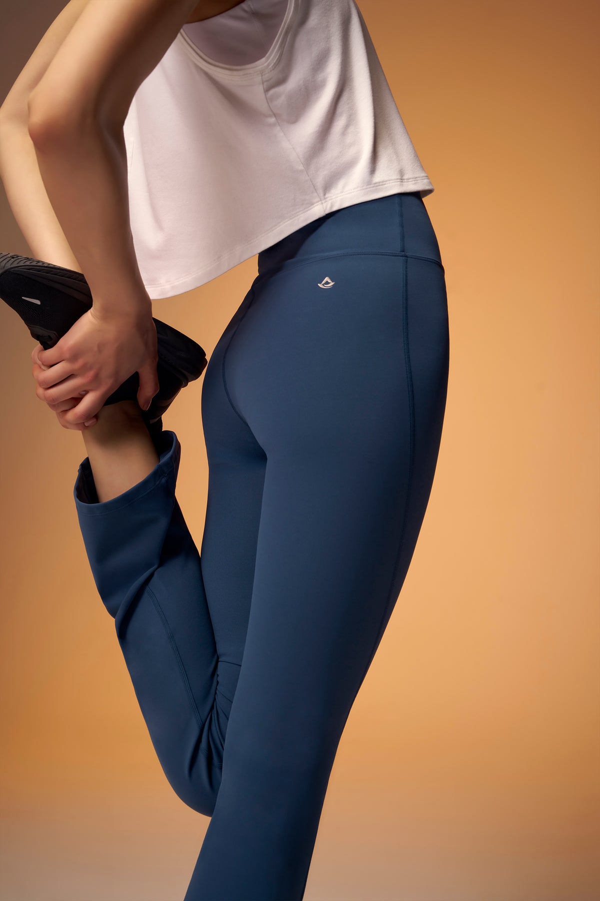 ButterFlow™ Flare Legging - Dark Denim