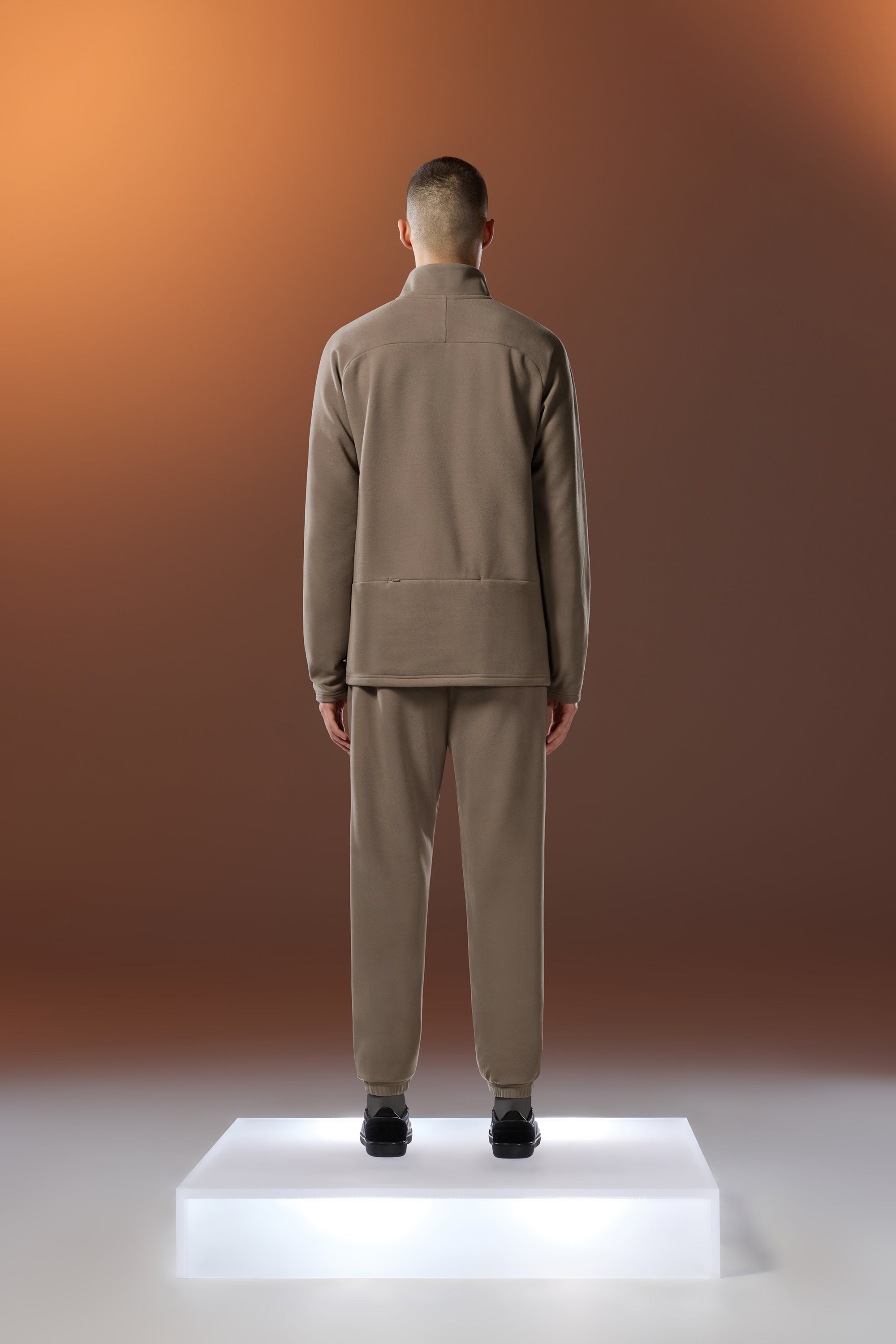 #color_fog brown