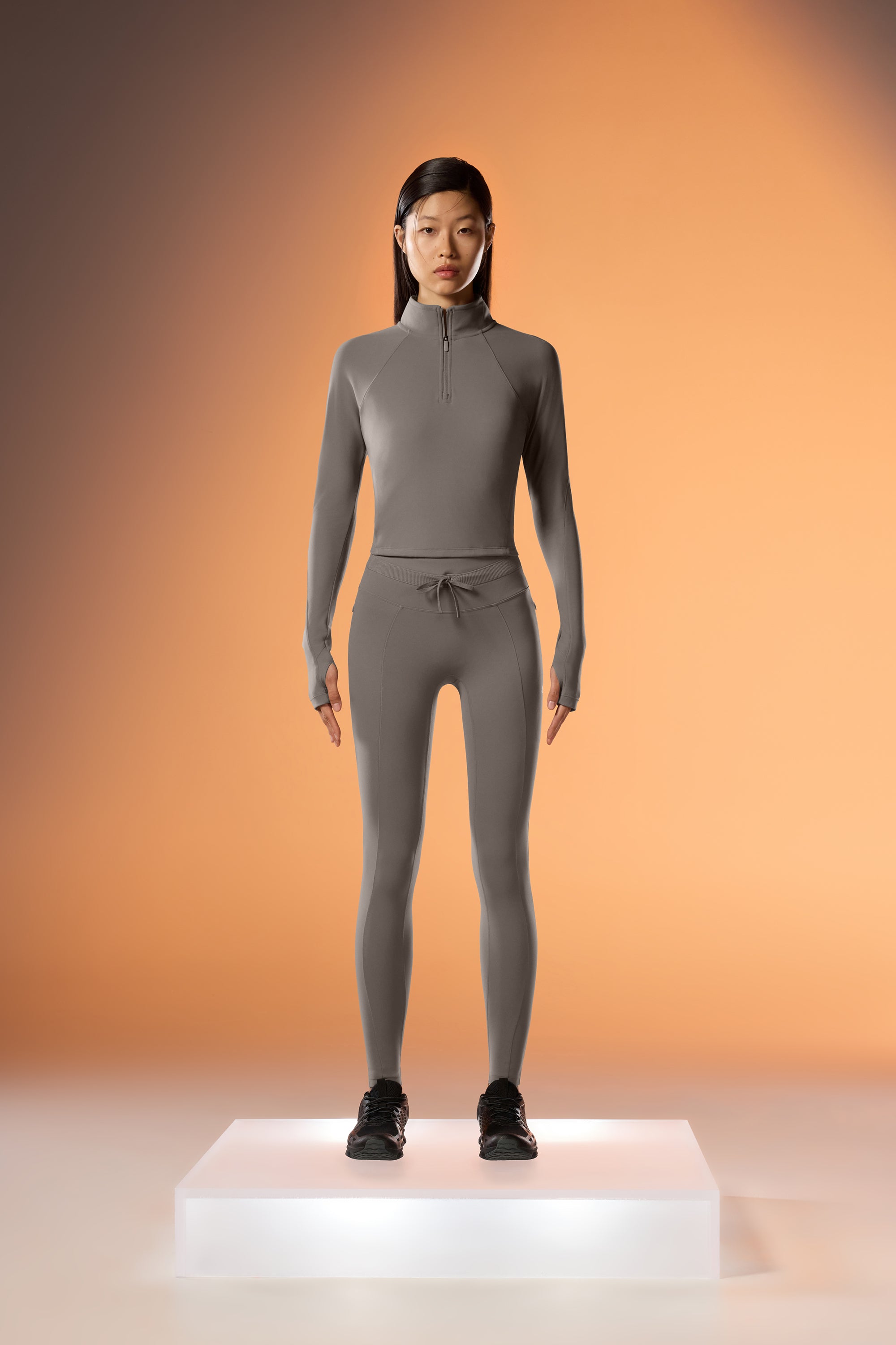 #color_grayish brown