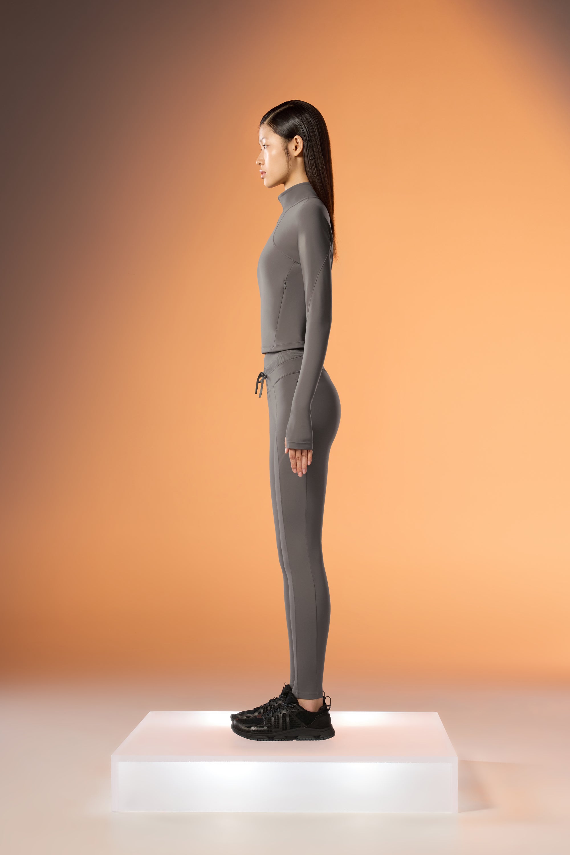 #color_grayish brown