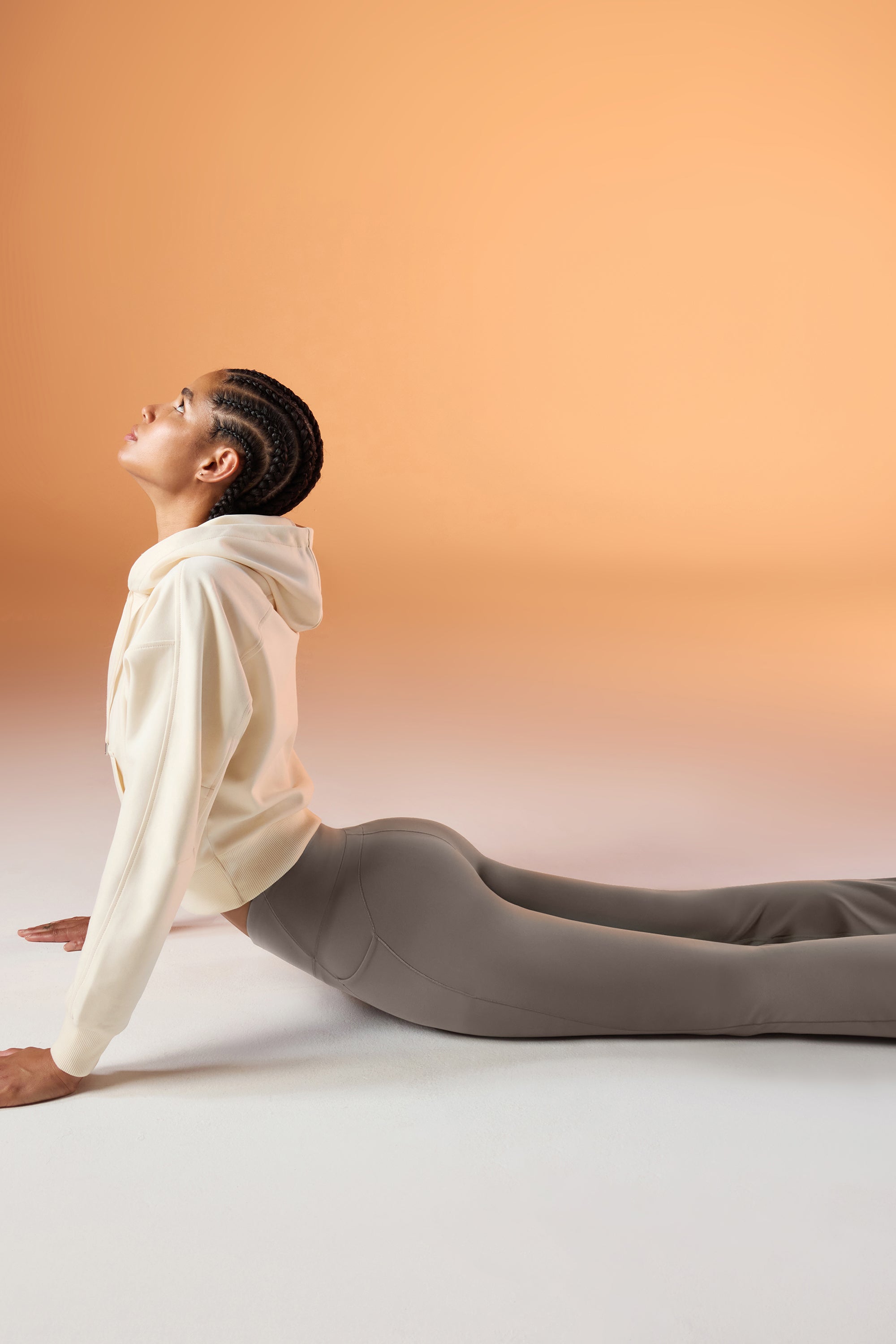 #color_grayish brown