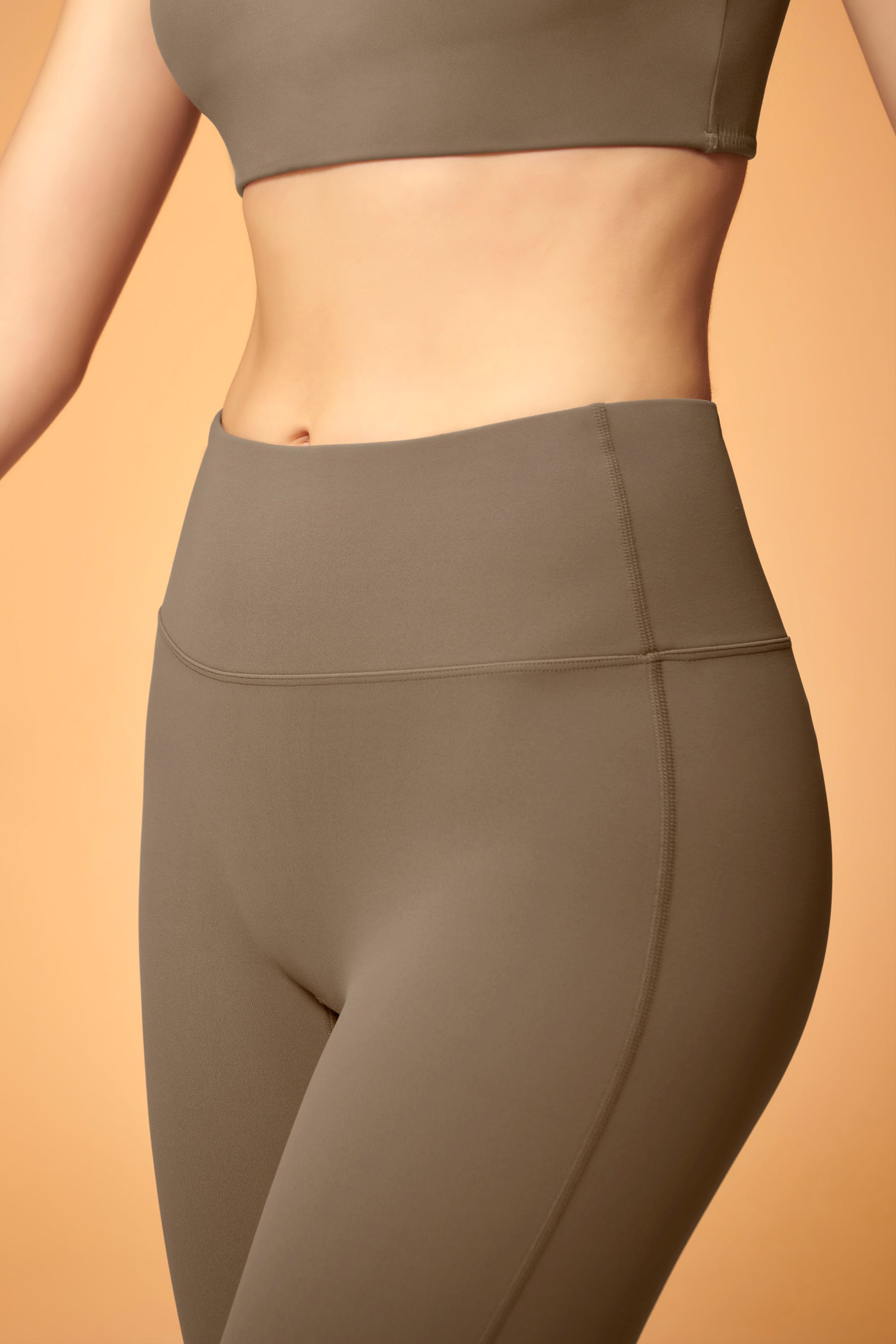ButterFlow™ Flare Legging - Sandalwood Brown