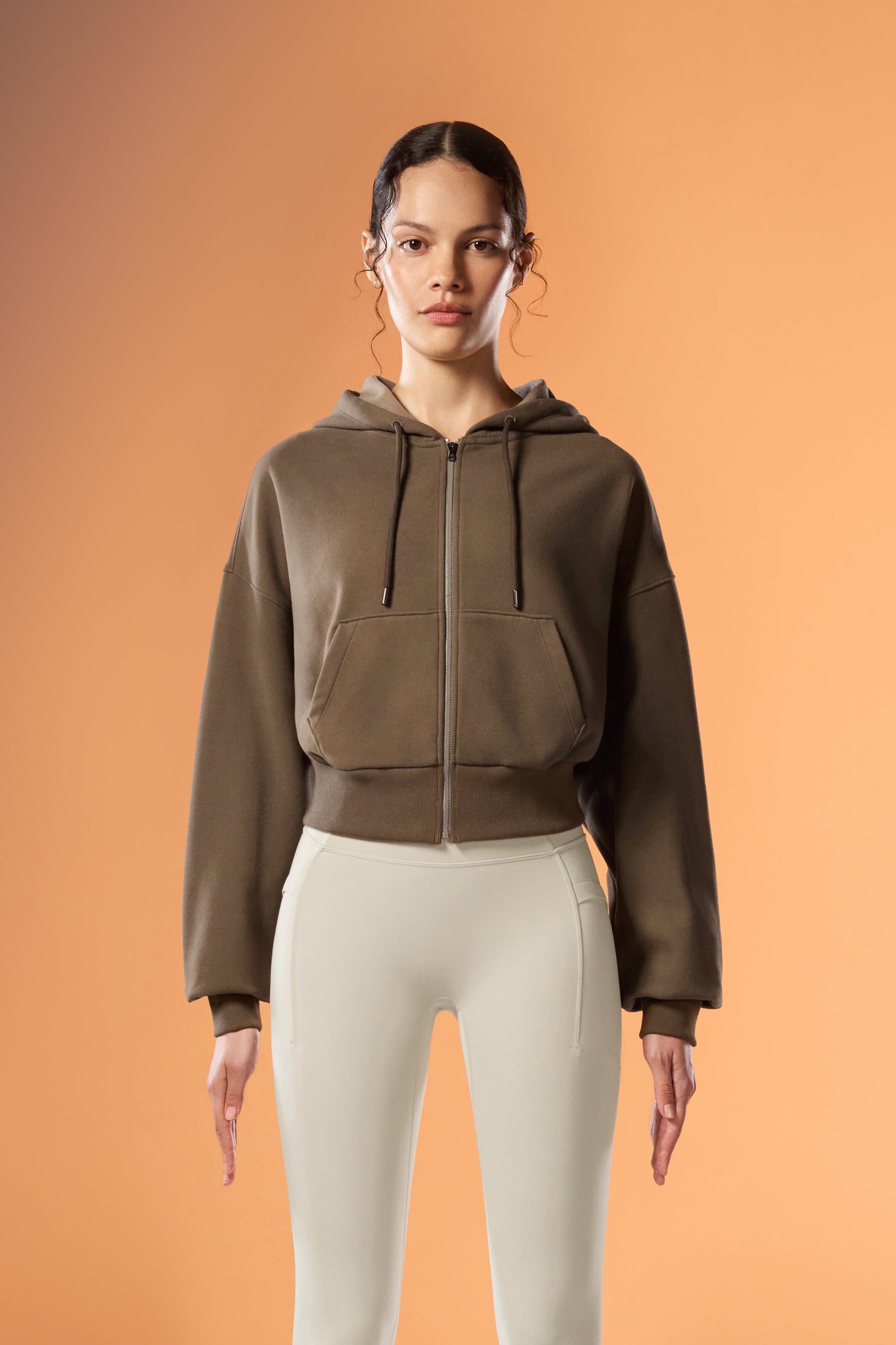 #color_sandalwood brown