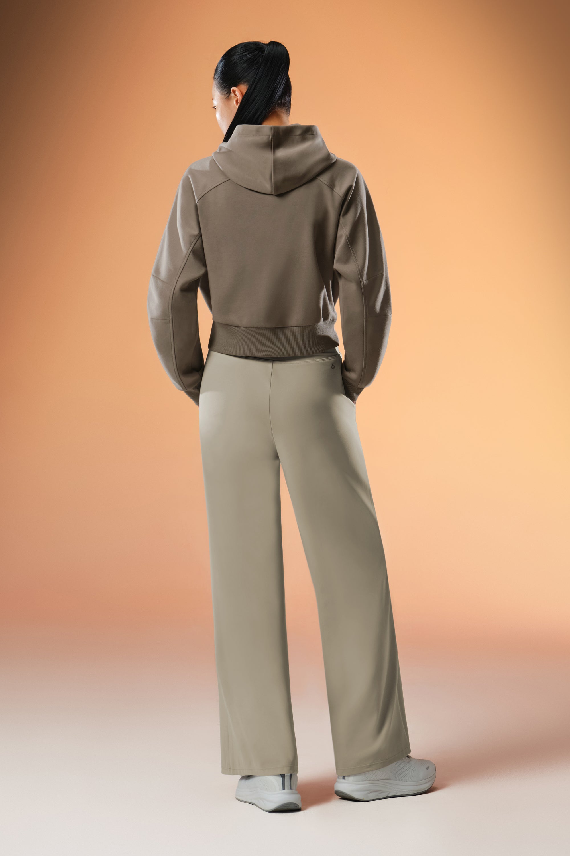 #color_warm beige